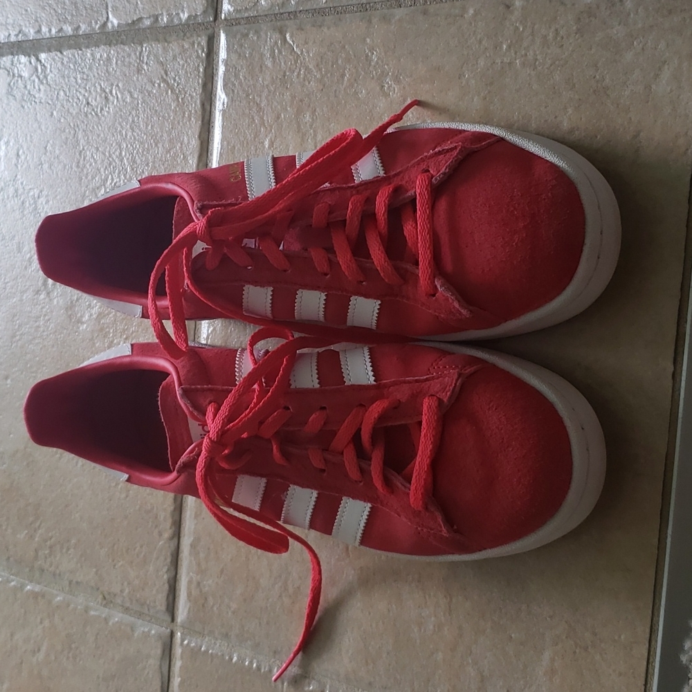 Addidas suade sneakers